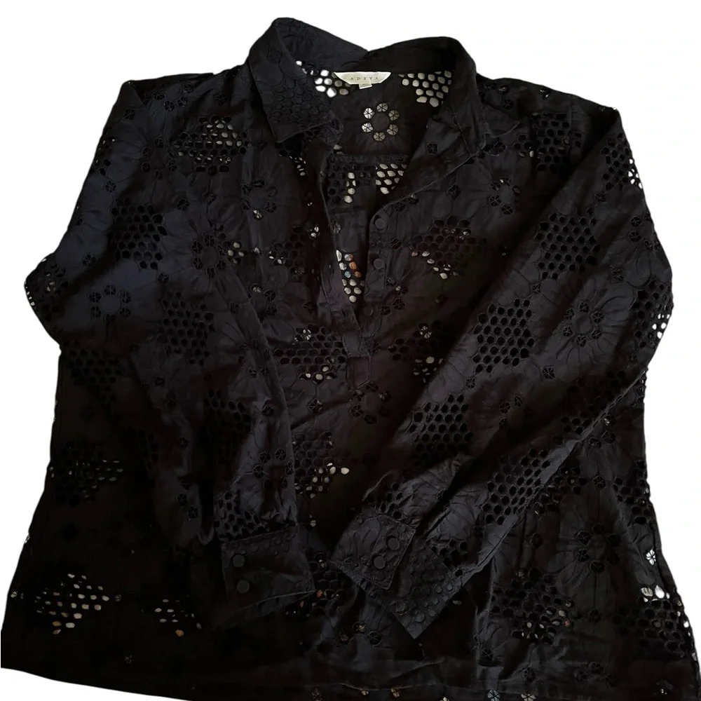 Adiva Black‎ Floral Lace Blouse